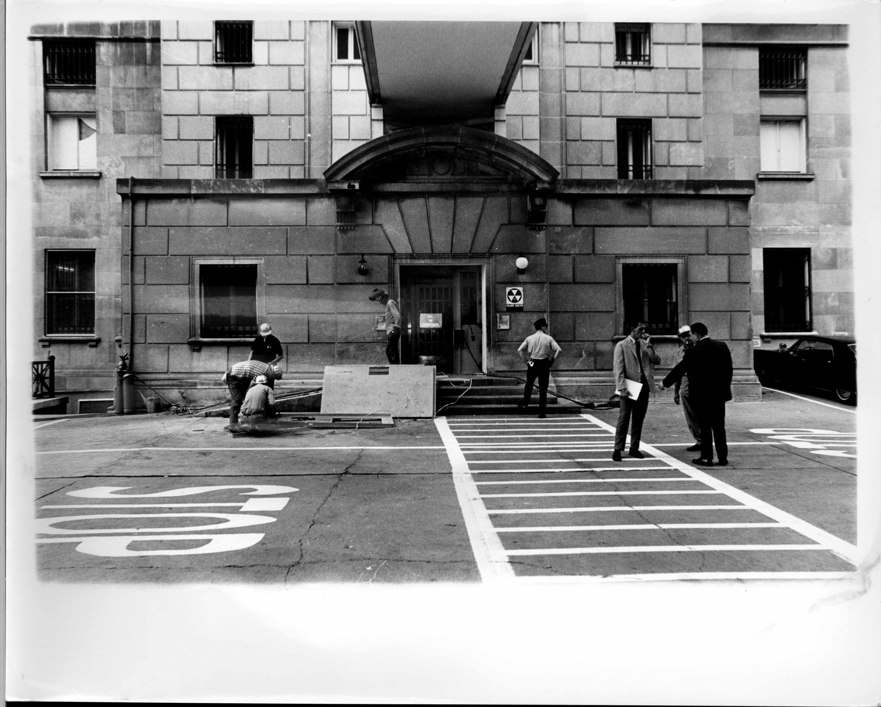 31back side of criminal court building.jpg